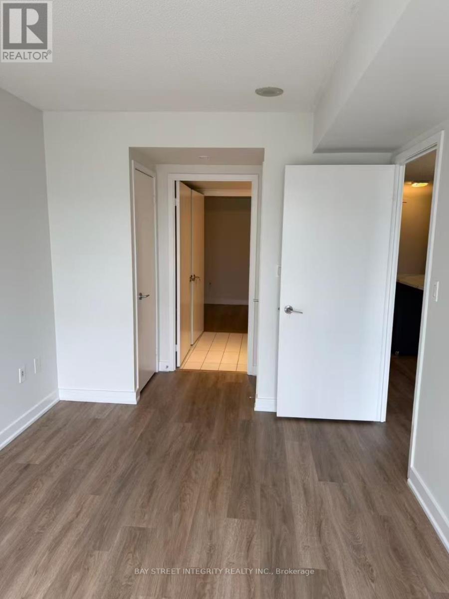 15 Iceboat Terrace, Toronto, Ontario  M5V 4A5 - Photo 6 - C12506502