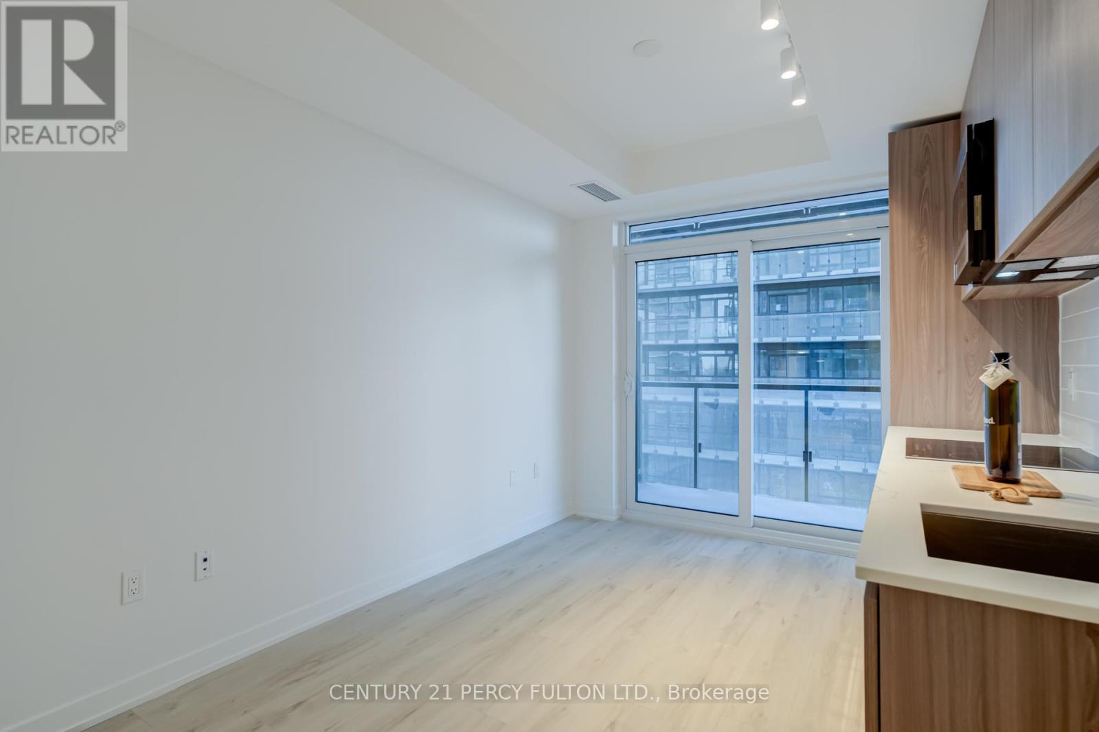 1207s - 110 Broadview Avenue, Toronto, Ontario  M4P 1V7 - Photo 15 - C12506514