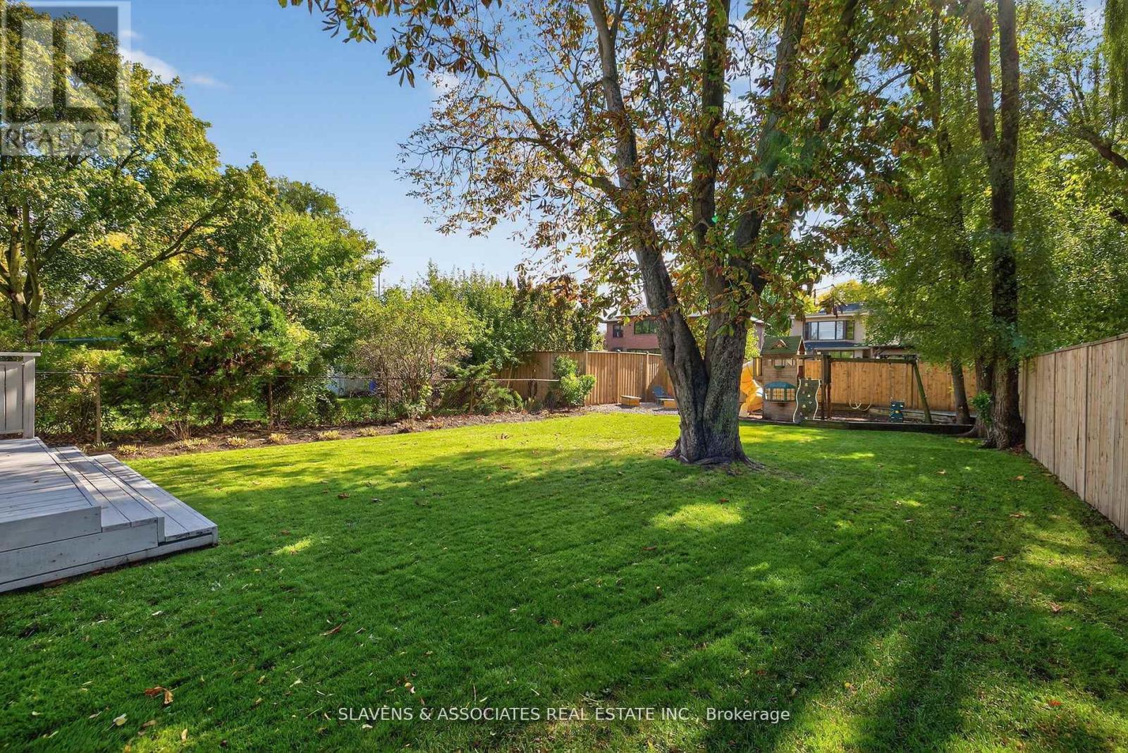 101 Bombay Avenue, Toronto, Ontario  M3H 1C1 - Photo 38 - C12506560