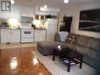 17 Blue Forest Drive, Toronto (Bathurst Manor), Ontario  M3H 4W3 - Photo 11 - C12506592