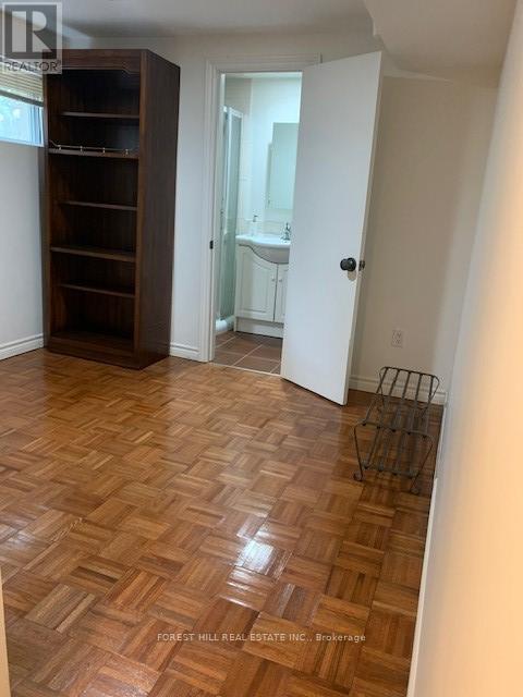 17 Blue Forest Drive, Toronto (Bathurst Manor), Ontario  M3H 4W3 - Photo 15 - C12506592