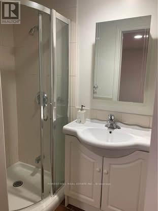 17 Blue Forest Drive, Toronto (Bathurst Manor), Ontario  M3H 4W3 - Photo 23 - C12506592