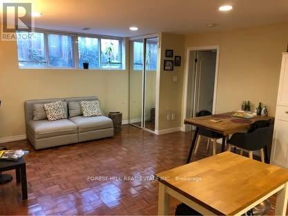 17 Blue Forest Drive, Toronto (Bathurst Manor), Ontario  M3H 4W3 - Photo 6 - C12506592