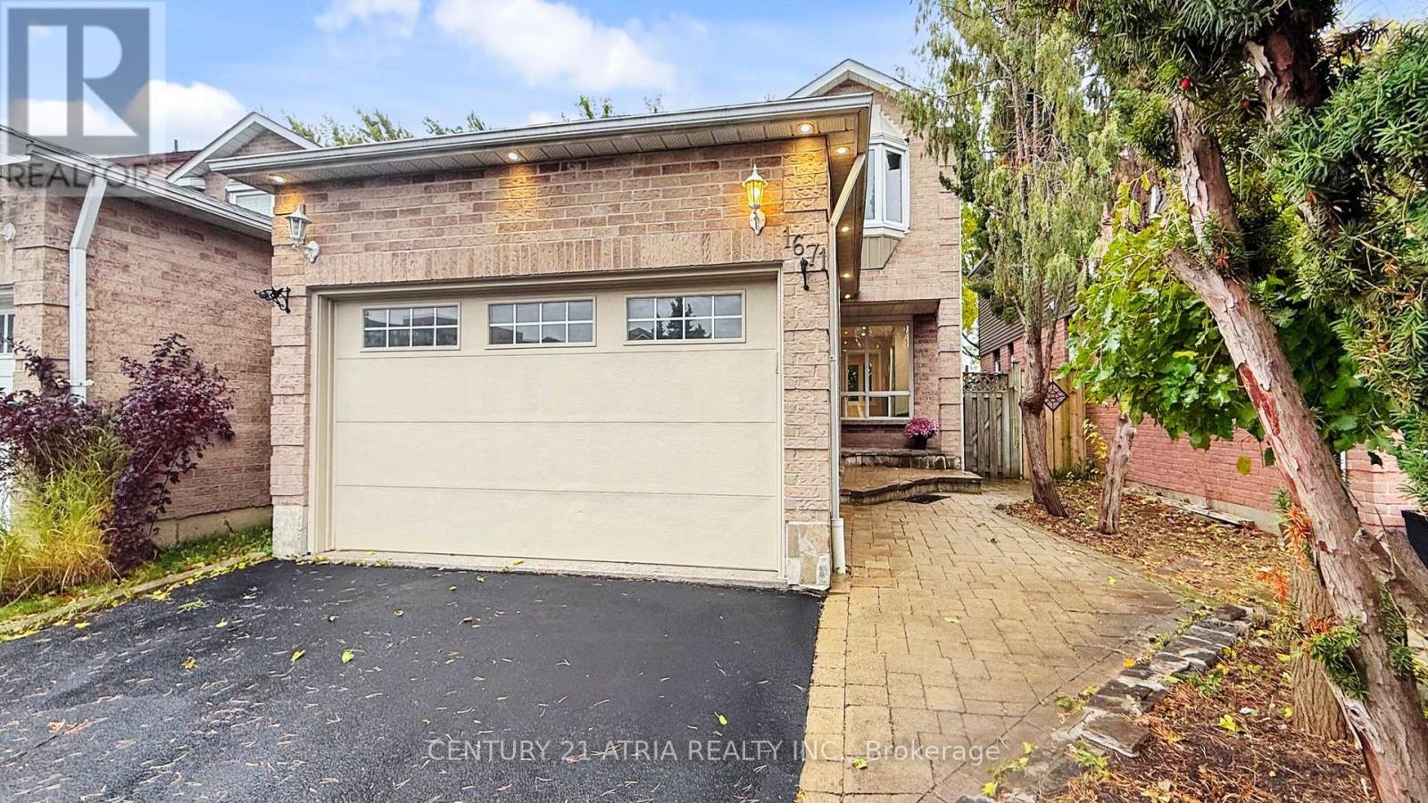 1671 Portland Court, Pickering, Ontario  L1V 5L5 - Photo 4 - E12506496