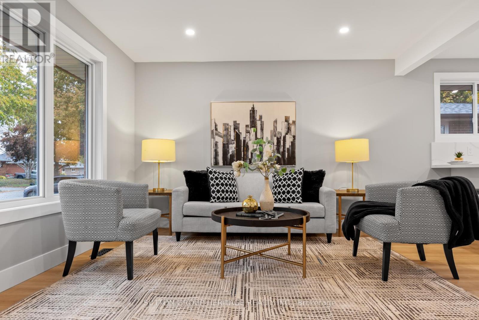 77 Claymore Crescent, Oshawa, Ontario  L1G 6G3 - Photo 8 - E12506516