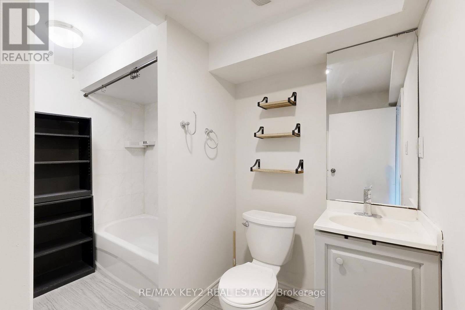 Bsmt - 779 Wesley Drive, Oshawa, Ontario  L1H 7X6 - Photo 26 - E12506536