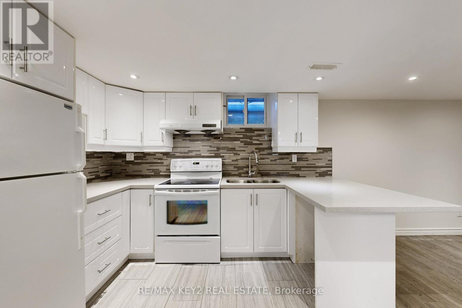 Bsmt - 779 Wesley Drive, Oshawa, Ontario  L1H 7X6 - Photo 8 - E12506536