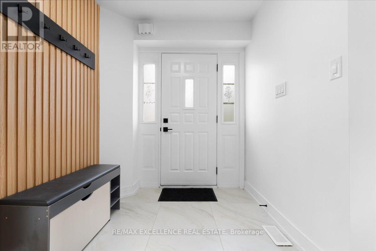 1287 Venus Crescent, Oshawa (Lakeview), Ontario L1J 6E3 - Photo 5 - E12506574