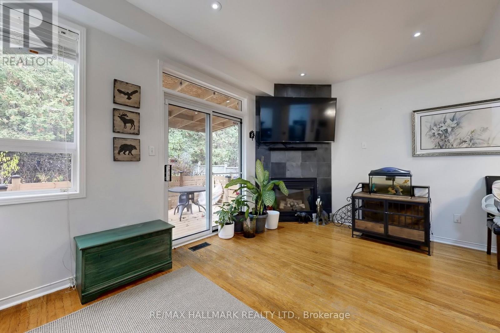 386 Strouds Lane, Pickering, Ontario  L1V 6X2 - Photo 13 - E12506600