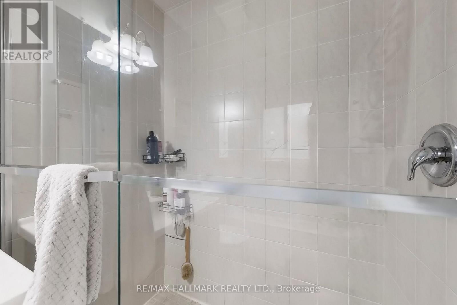 386 Strouds Lane, Pickering, Ontario  L1V 6X2 - Photo 25 - E12506600