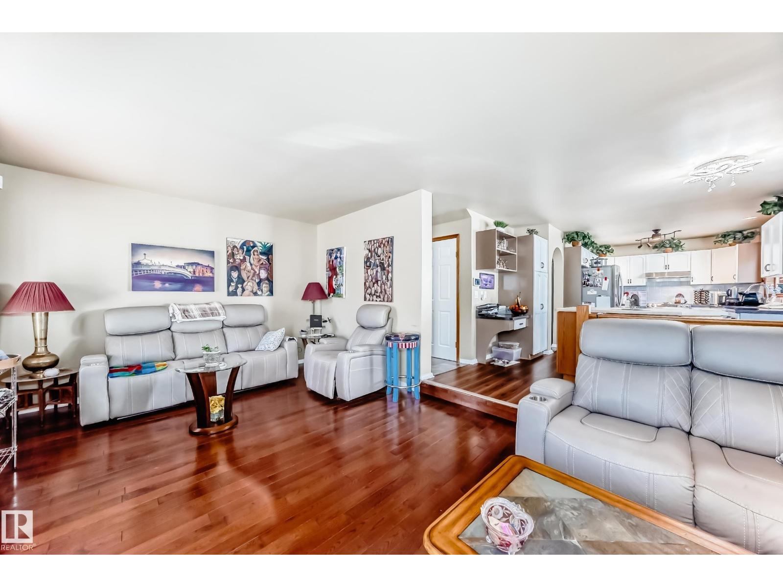 6210 152c Av Nw, Edmonton, Alberta  T5A 4W6 - Photo 11 - E4459144