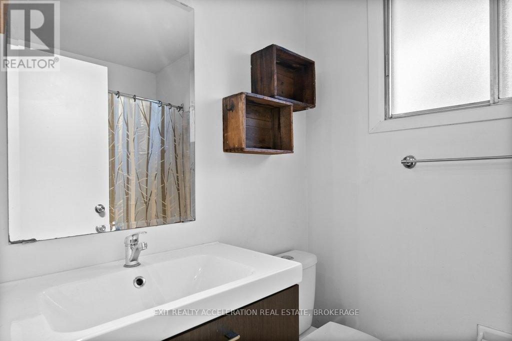 772 Ashwood Drive, Kingston (South Of Taylor-Kidd Blvd), Ontario  K7M 6W7 - Photo 24 - X12506840