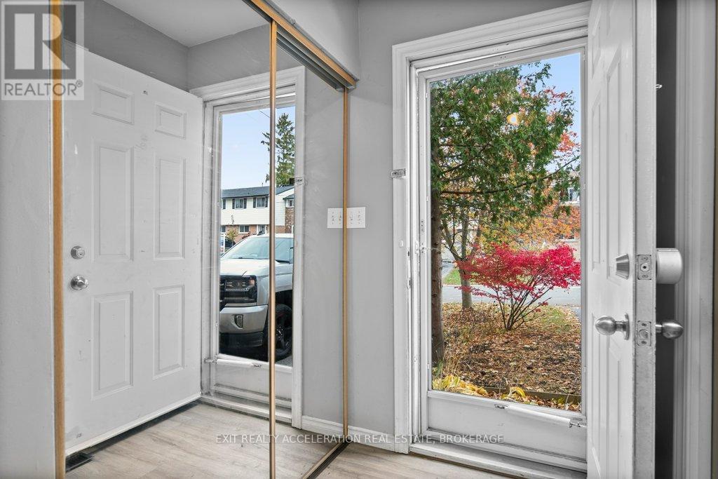 772 Ashwood Drive, Kingston (South Of Taylor-Kidd Blvd), Ontario  K7M 6W7 - Photo 5 - X12506840