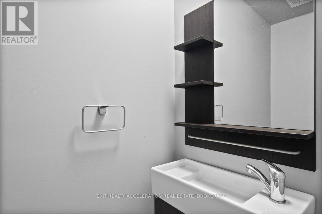 772 Ashwood Drive, Kingston (South Of Taylor-Kidd Blvd), Ontario  K7M 6W7 - Photo 7 - X12506840