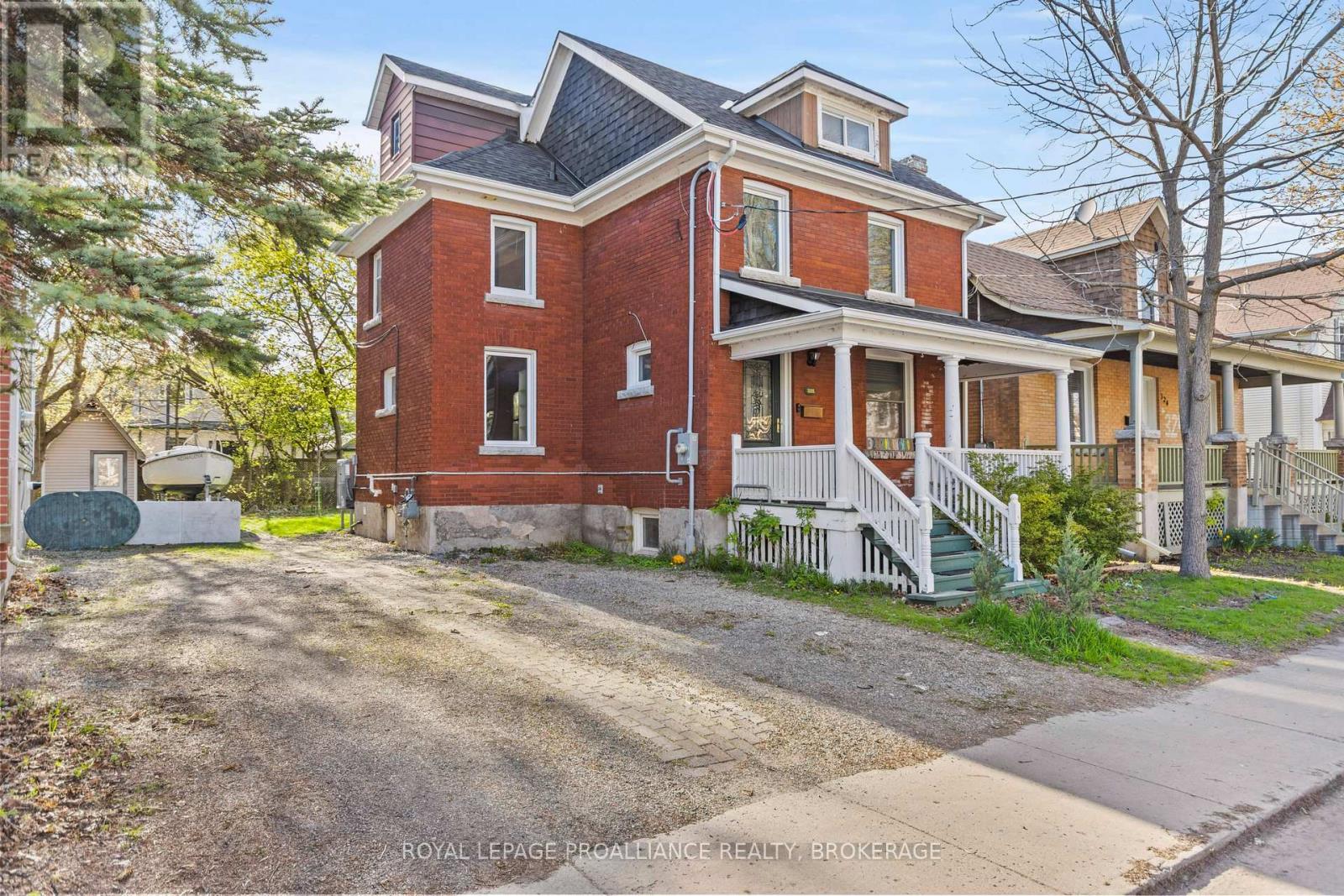 322 Collingwood Street, Kingston, Ontario  K7L 3Y2 - Photo 1 - X12506868