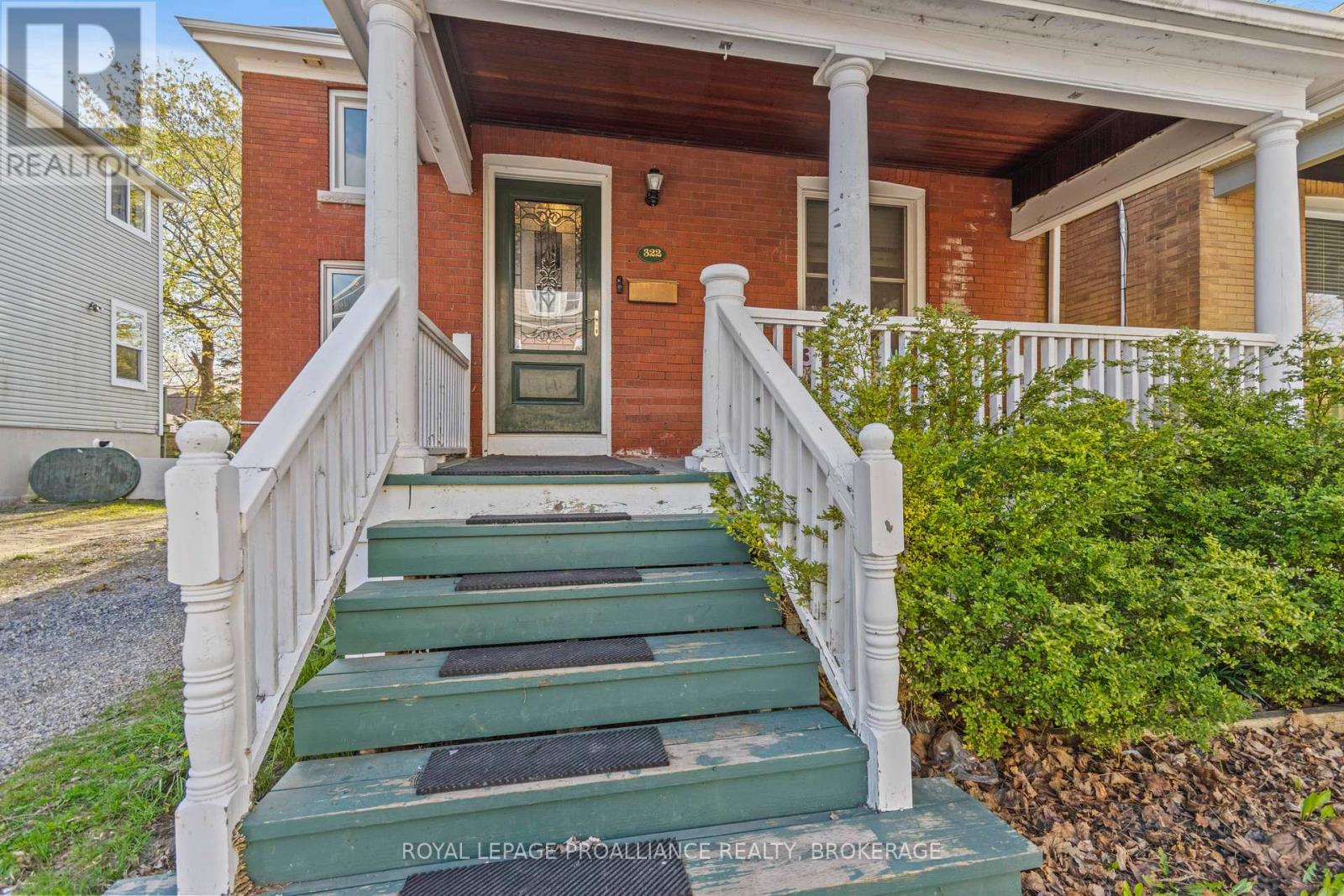 322 Collingwood Street, Kingston, Ontario  K7L 3Y2 - Photo 3 - X12506868