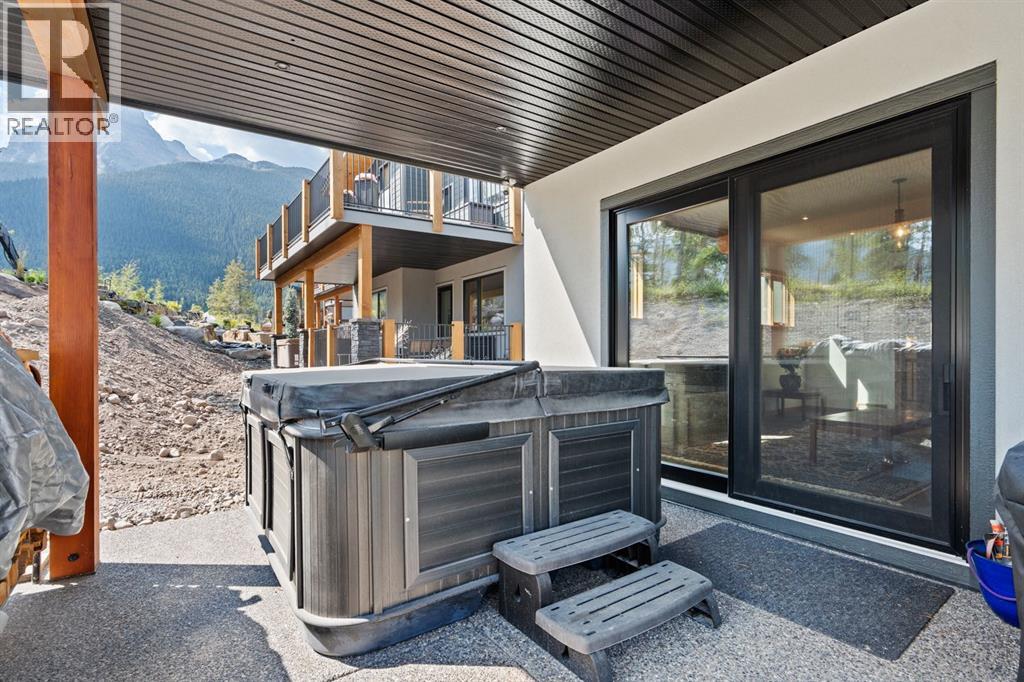 232 Stewart Creek Rise, Canmore, Alberta  T1W 0L8 - Photo 32 - A2252436