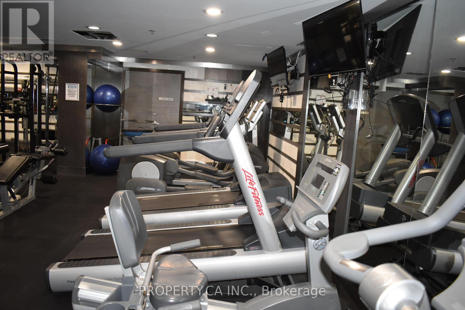 1307 - 21 Carlton Street, Toronto, Ontario  M5B 1L3 - Photo 17 - C12505590