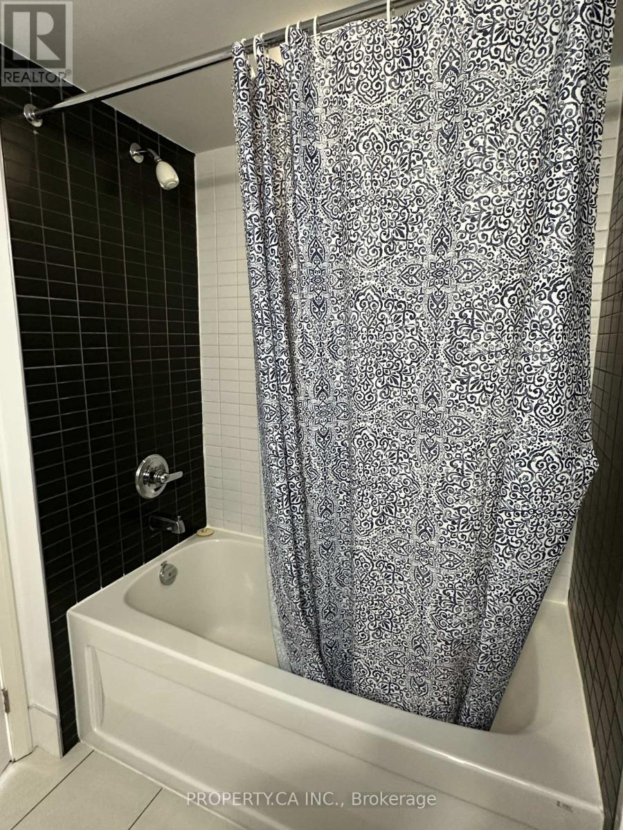 1307 - 21 Carlton Street, Toronto, Ontario  M5B 1L3 - Photo 12 - C12505590