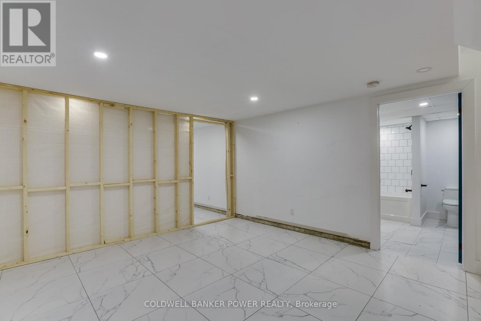 14 Mcleod Crescent, London North, Ontario  N5X 1S8 - Photo 30 - X12506660