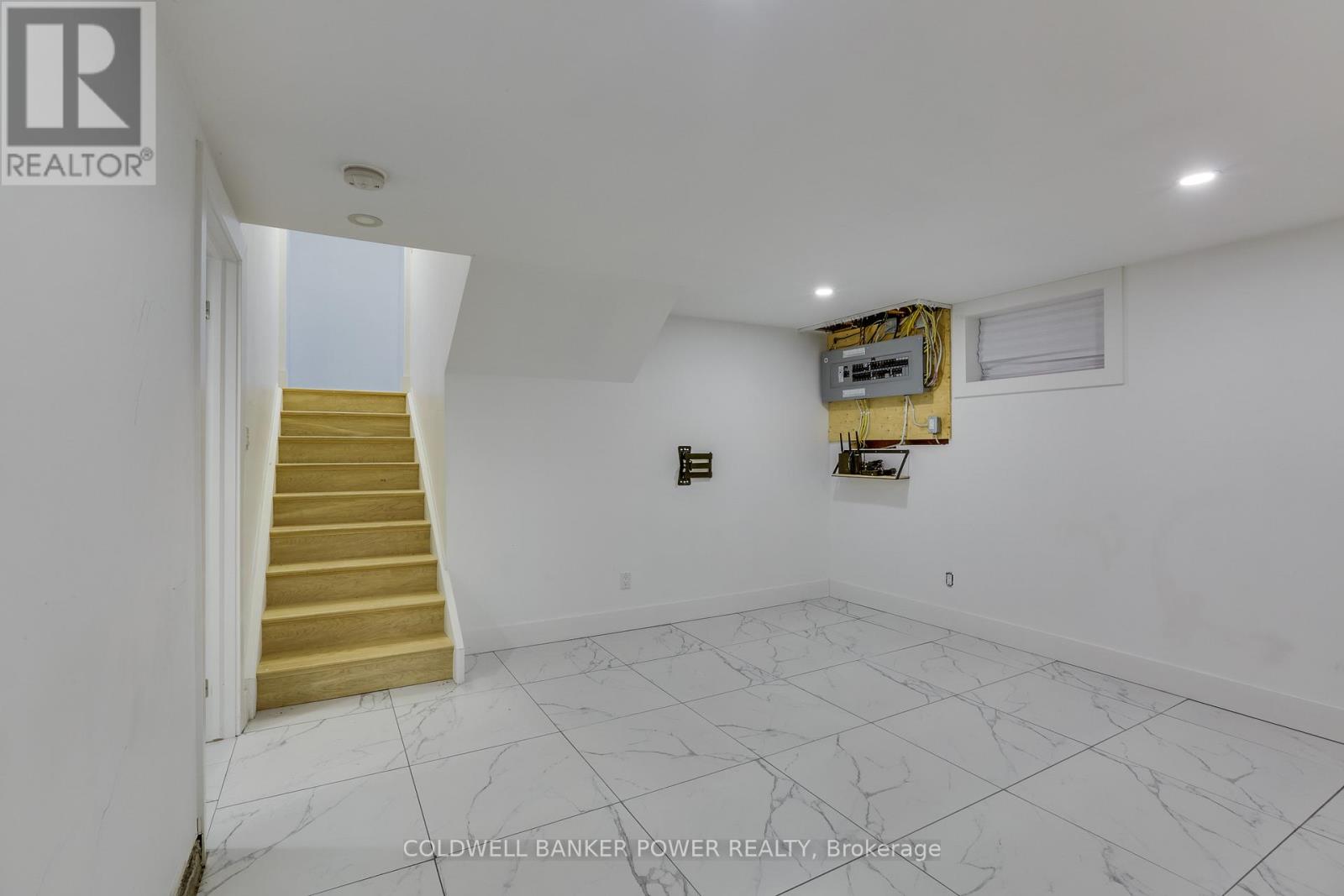 14 Mcleod Crescent, London North, Ontario  N5X 1S8 - Photo 32 - X12506660