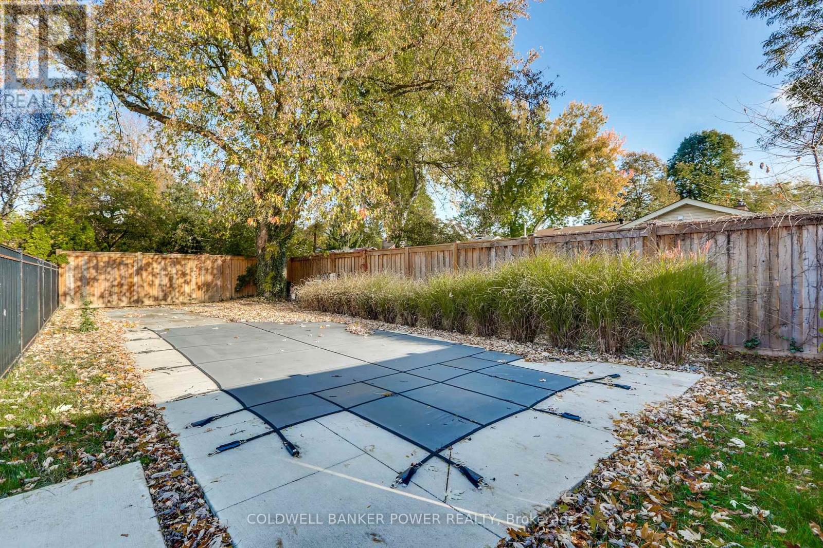 14 Mcleod Crescent, London North, Ontario  N5X 1S8 - Photo 45 - X12506660