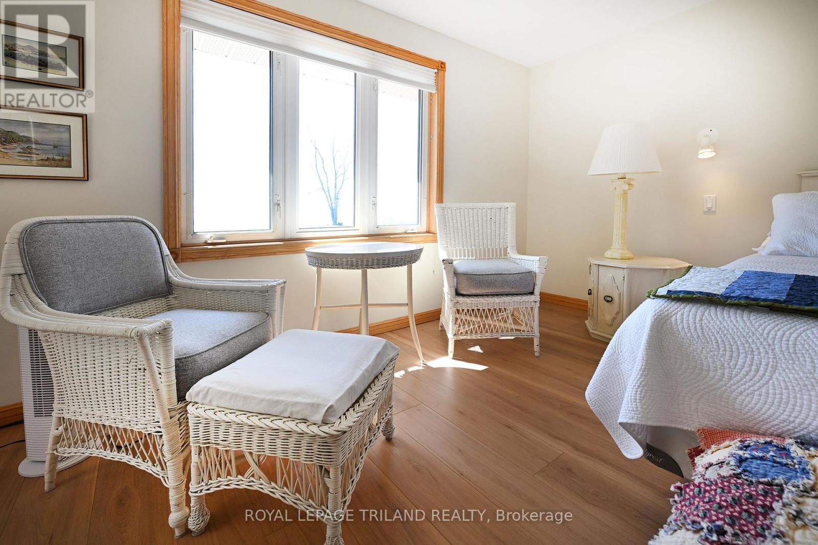 7154 Talbot Trail, Chatham-Kent, Ontario  N0P 1A0 - Photo 14 - X12506662