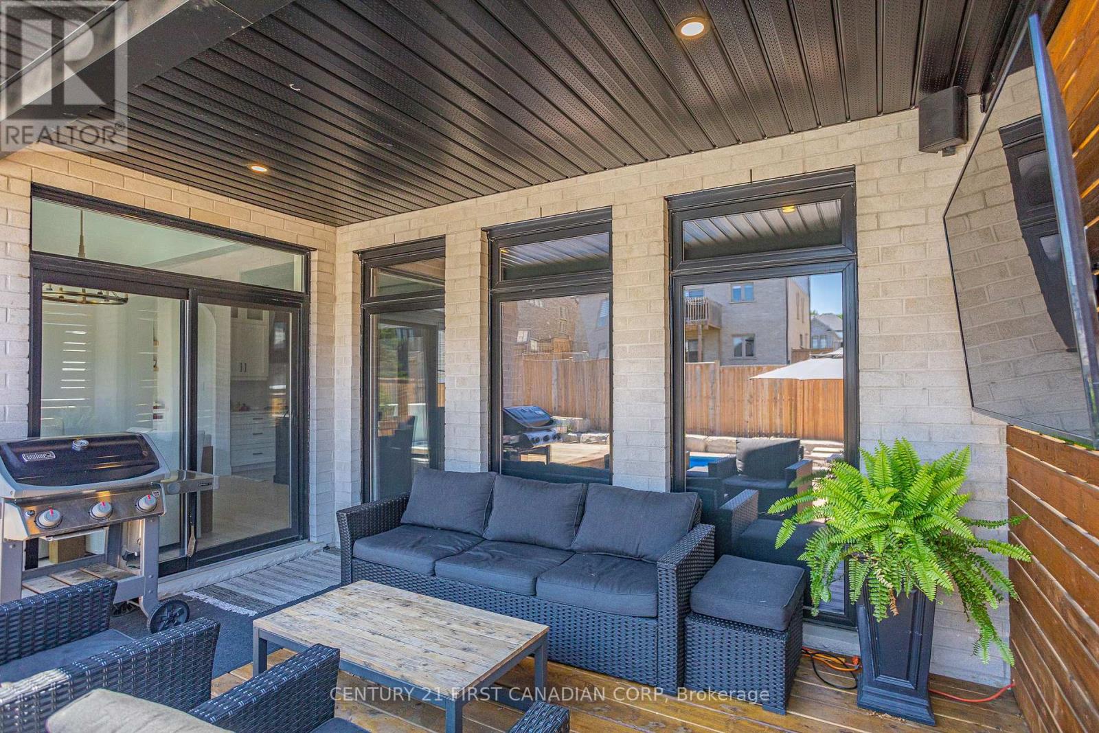 994 Riverbend Road, London South, Ontario  N6K 0J3 - Photo 38 - X12506806