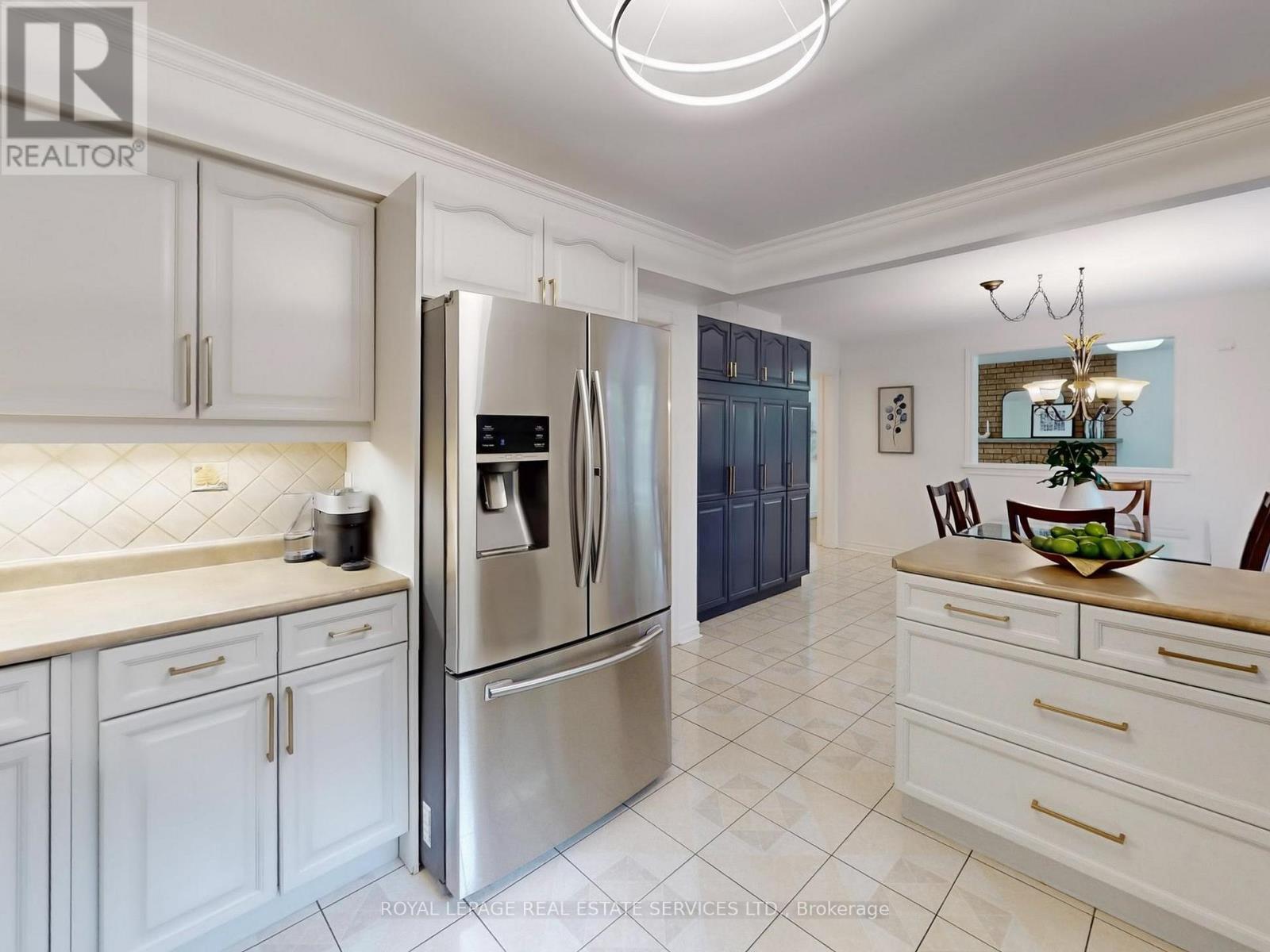 258 Westmount Boulevard, Vaughan, Ontario  L4J 7V9 - Photo 11 - N12506504