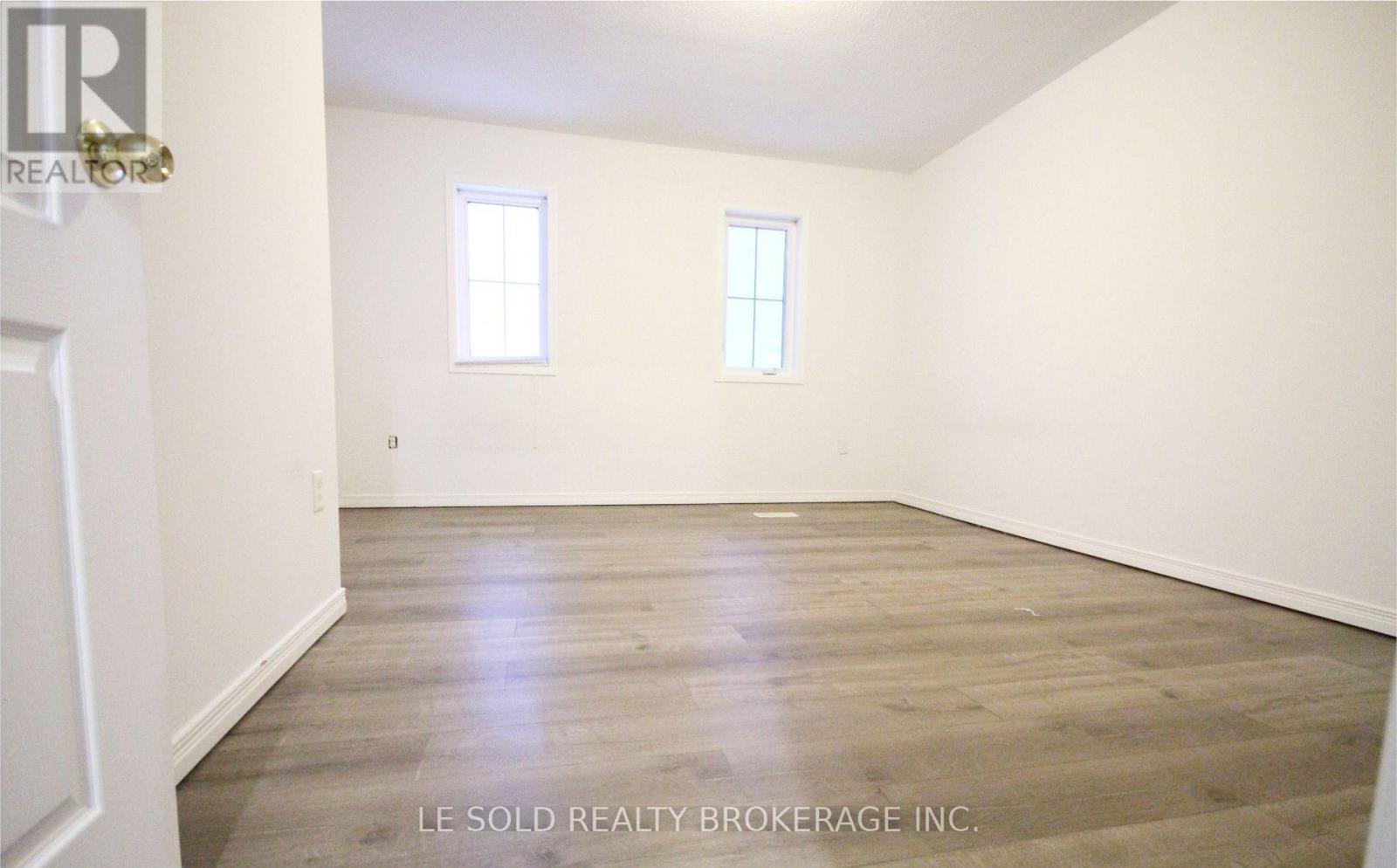 39 Aubergine Street, Richmond Hill, Ontario  L4E 5A7 - Photo 13 - N12506556