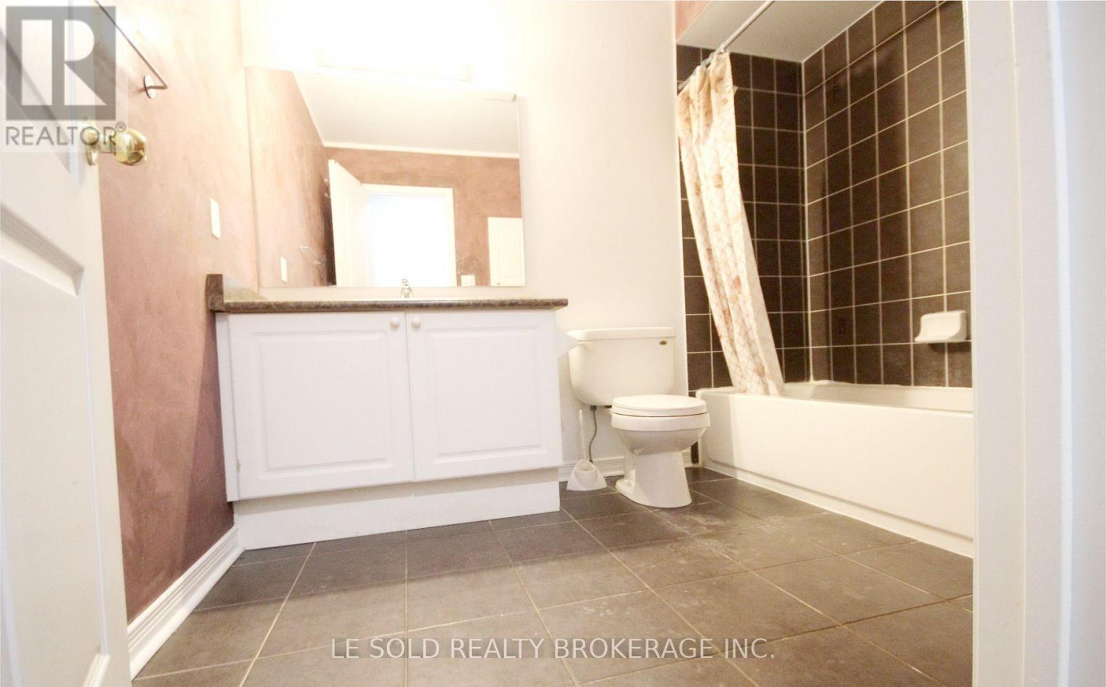 39 Aubergine Street, Richmond Hill, Ontario  L4E 5A7 - Photo 14 - N12506556