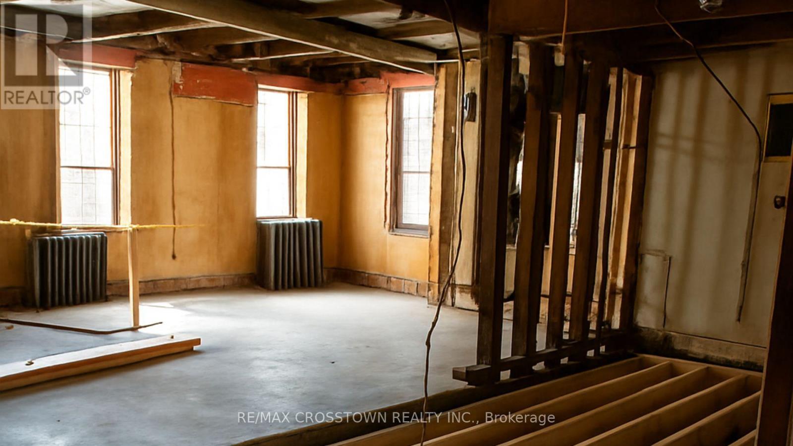 59 Main Street, Penetanguishene, Ontario  L9M 1S8 - Photo 5 - S12506528