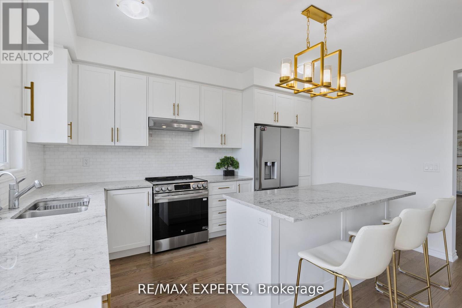 58 Shepherd Drive, Barrie, Ontario  L9J 0P3 - Photo 14 - S12506558