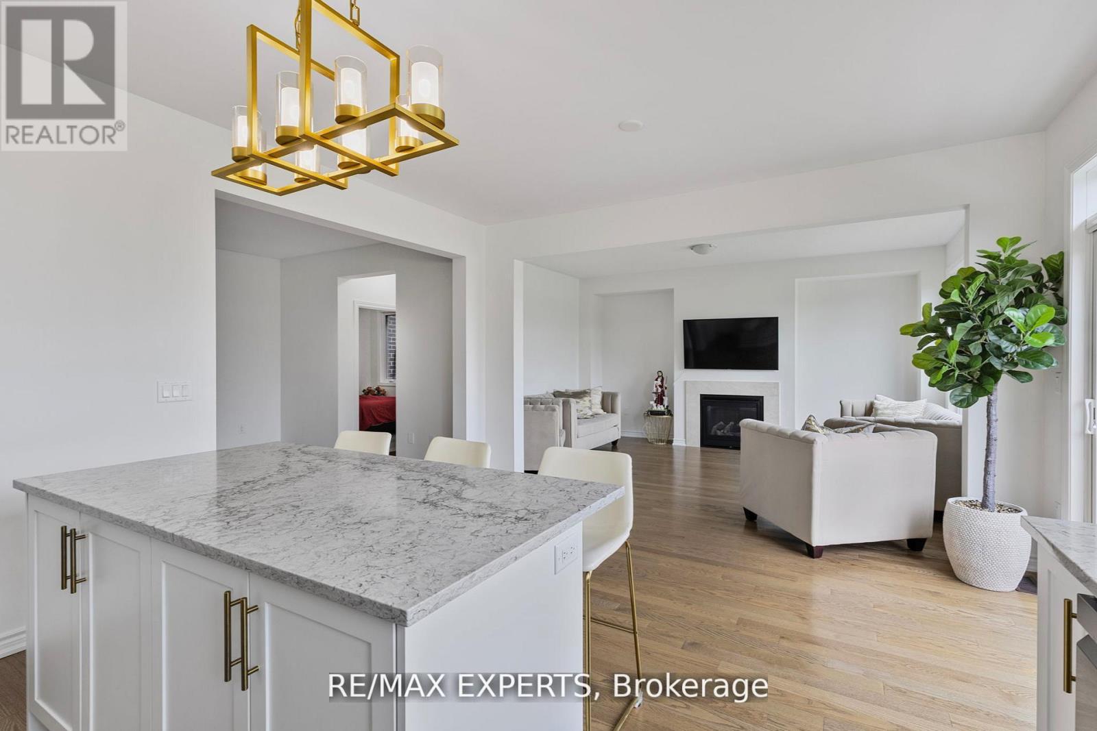 58 Shepherd Drive, Barrie, Ontario  L9J 0P3 - Photo 15 - S12506558