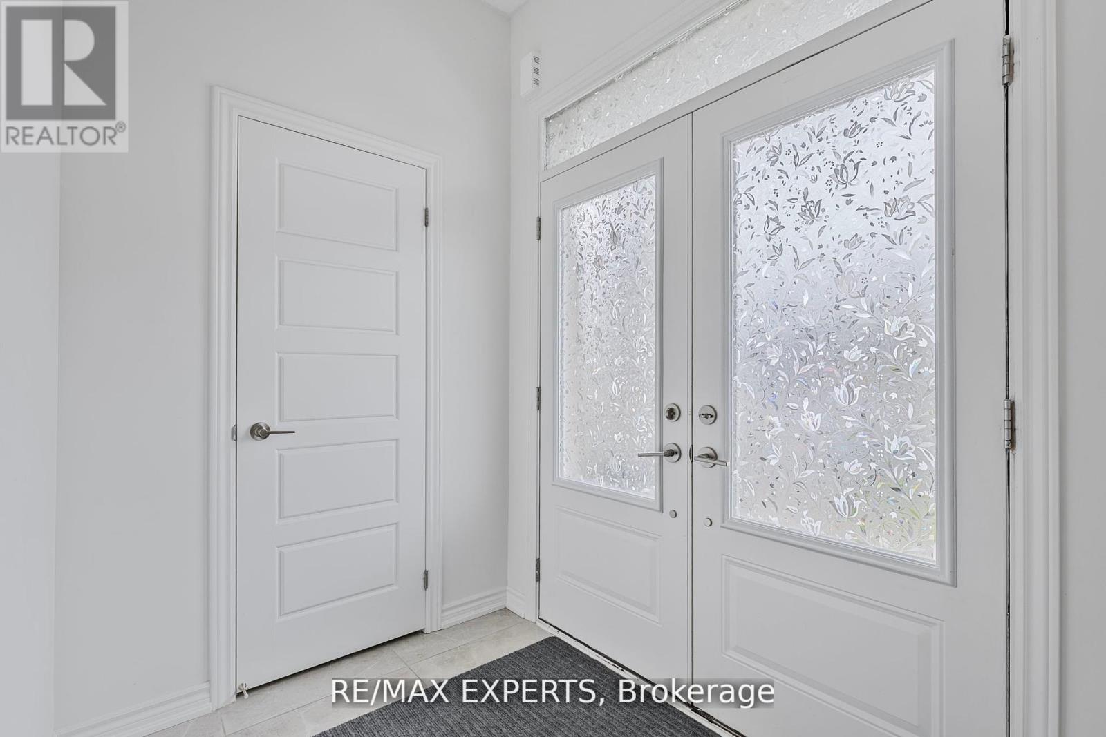 58 Shepherd Drive, Barrie, Ontario  L9J 0P3 - Photo 5 - S12506558