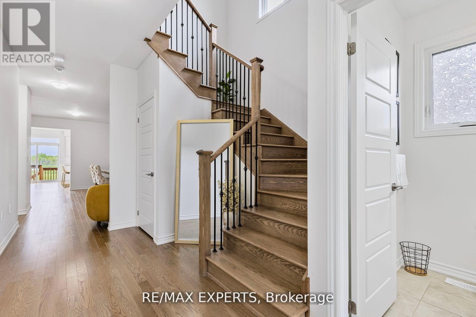 58 Shepherd Drive, Barrie, Ontario  L9J 0P3 - Photo 7 - S12506558