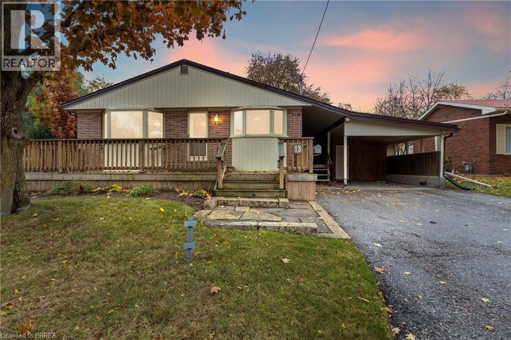 13 SPENCER Street, paris, Ontario