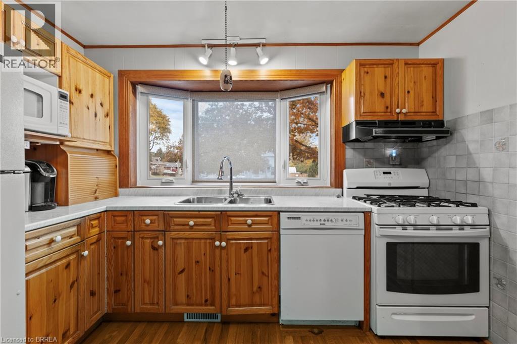 13 Spencer Street, Paris, Ontario  N3L 1W3 - Photo 16 - 40785248