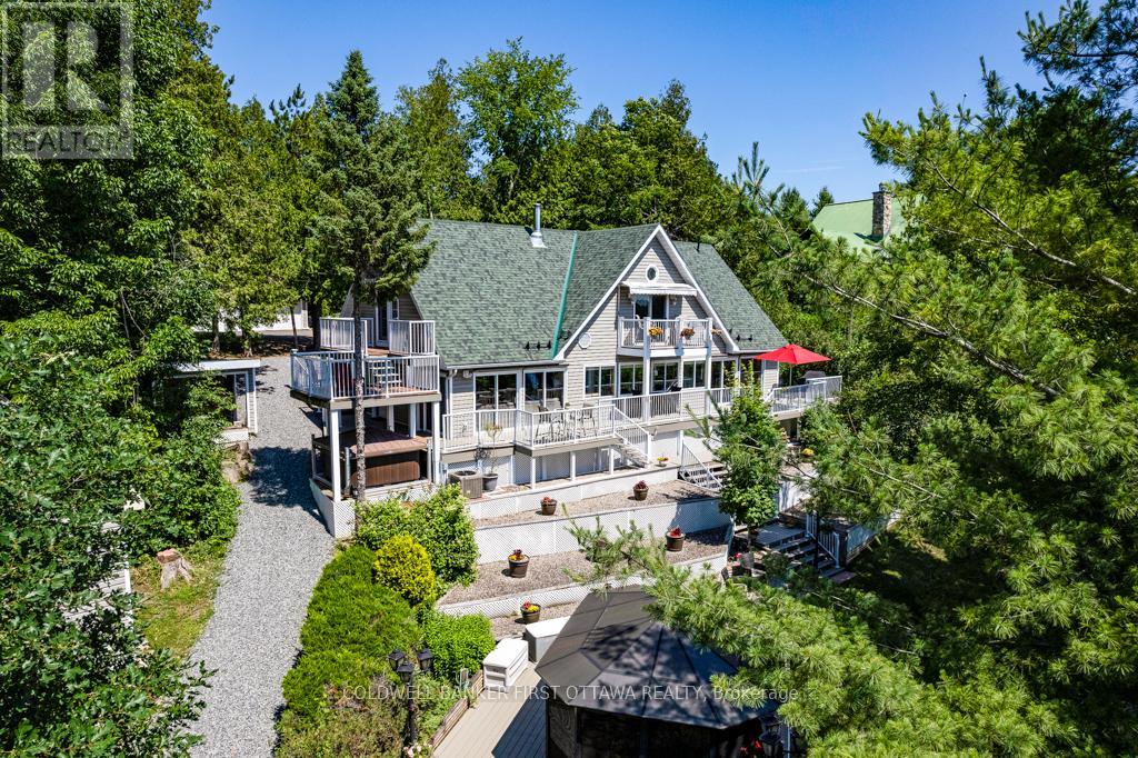 320 PIKE LAKE ROUTE 12 ROAD, Tay Valley, Ontario