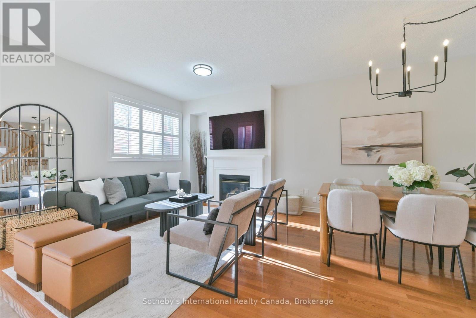 319 Ravineview Way, Oakville, Ontario L6H 6S6 - Photo 10 - W12506726