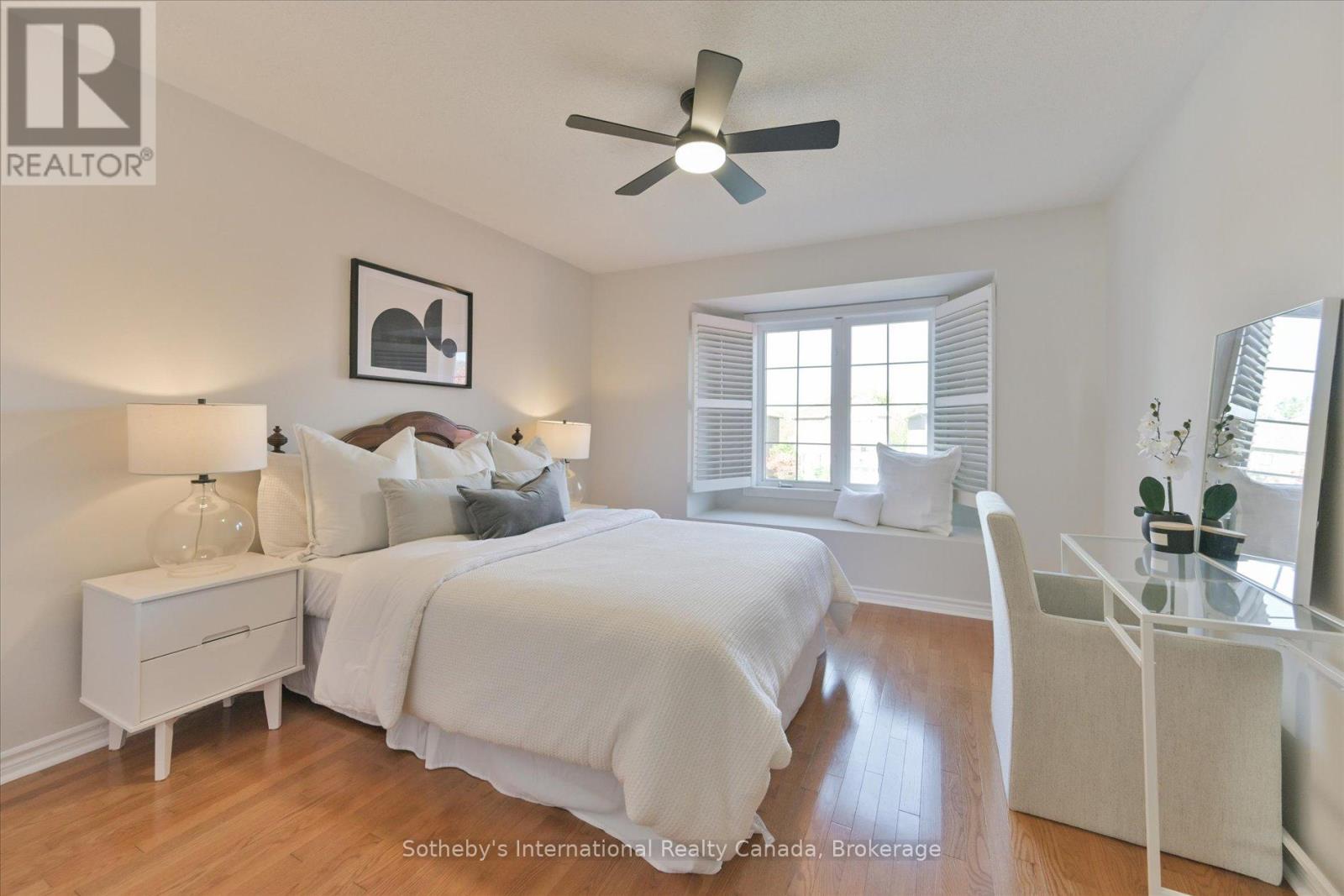 319 Ravineview Way, Oakville, Ontario L6H 6S6 - Photo 28 - W12506726