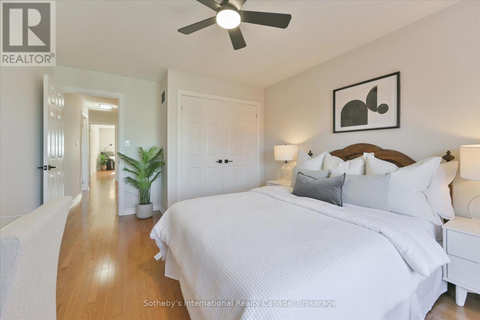 319 Ravineview Way, Oakville, Ontario L6H 6S6 - Photo 29 - W12506726