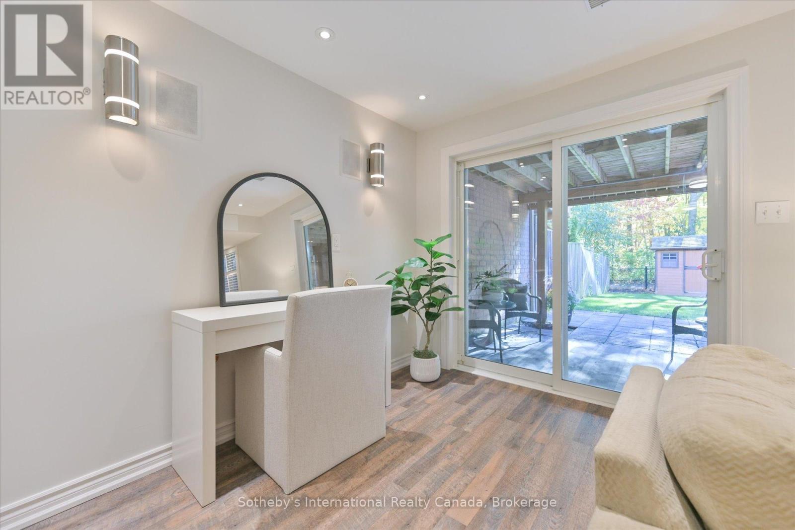 319 Ravineview Way, Oakville, Ontario L6H 6S6 - Photo 35 - W12506726