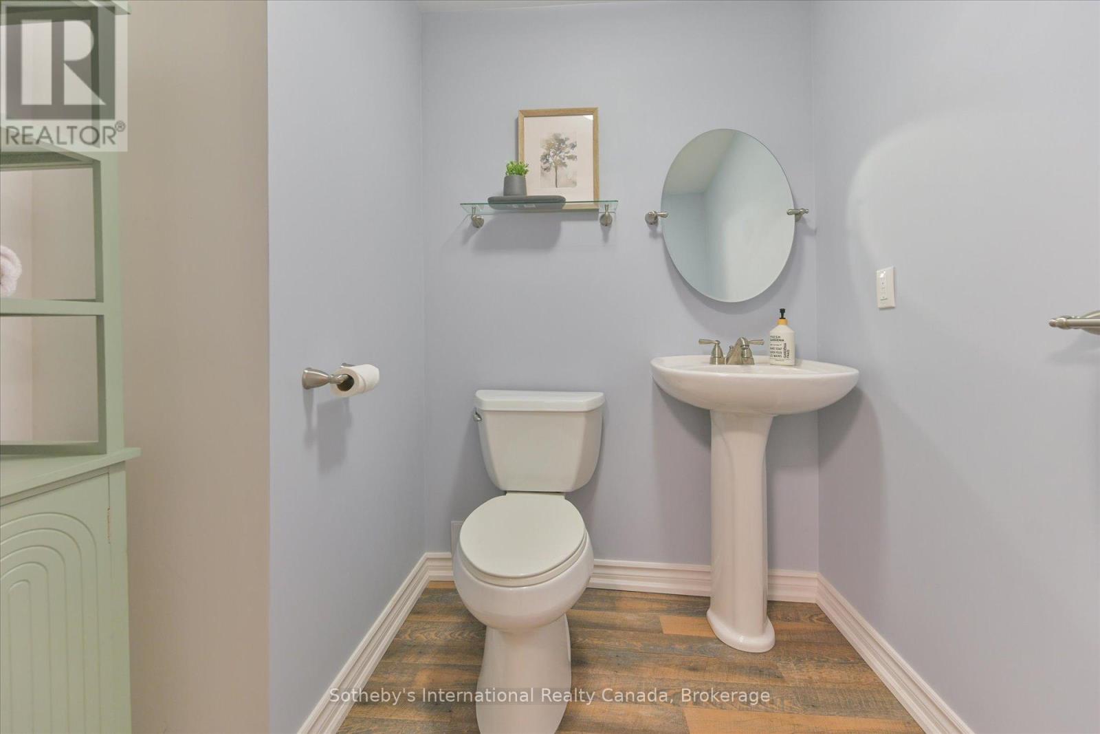 319 Ravineview Way, Oakville, Ontario L6H 6S6 - Photo 38 - W12506726