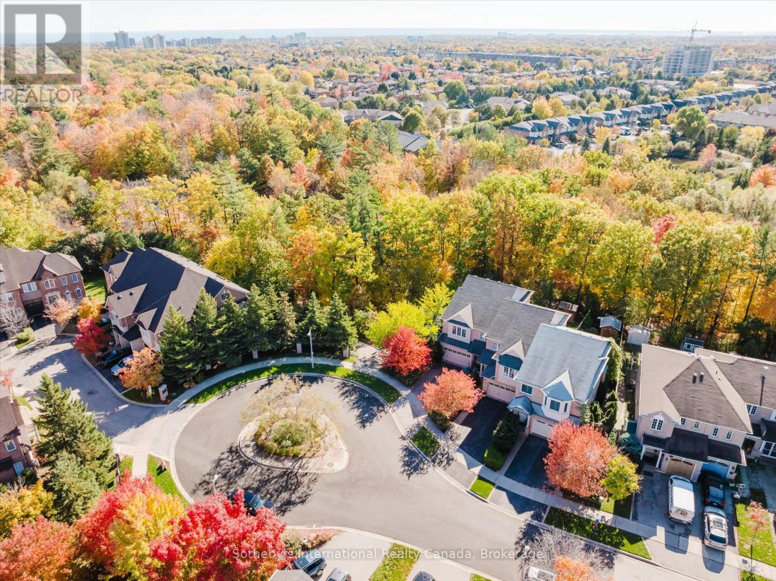 319 Ravineview Way, Oakville, Ontario L6H 6S6 - Photo 49 - W12506726