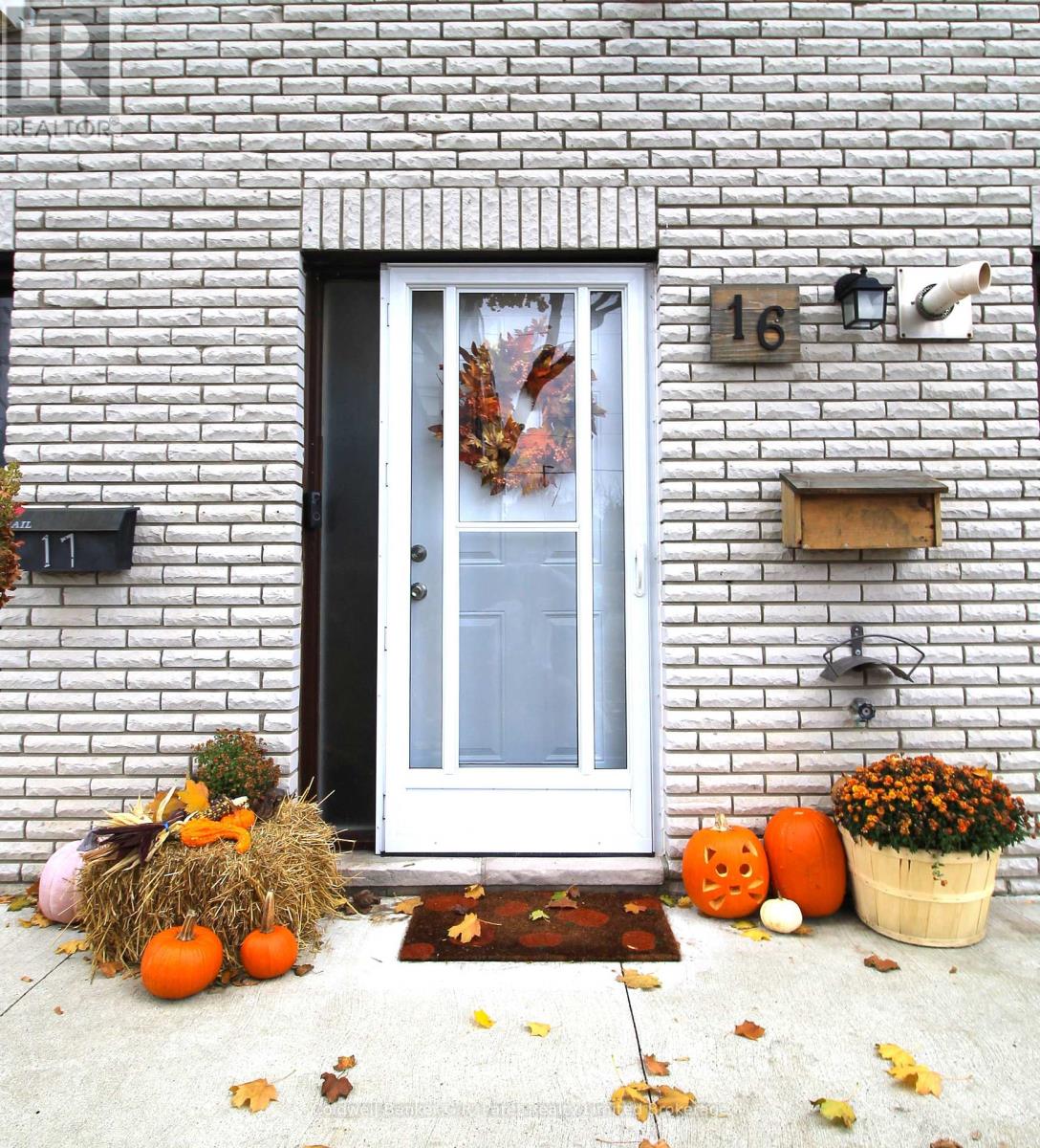 16 - 129 Concession Street E, Tillsonburg, Ontario N4G 4N4 - Photo 3 - X12506764