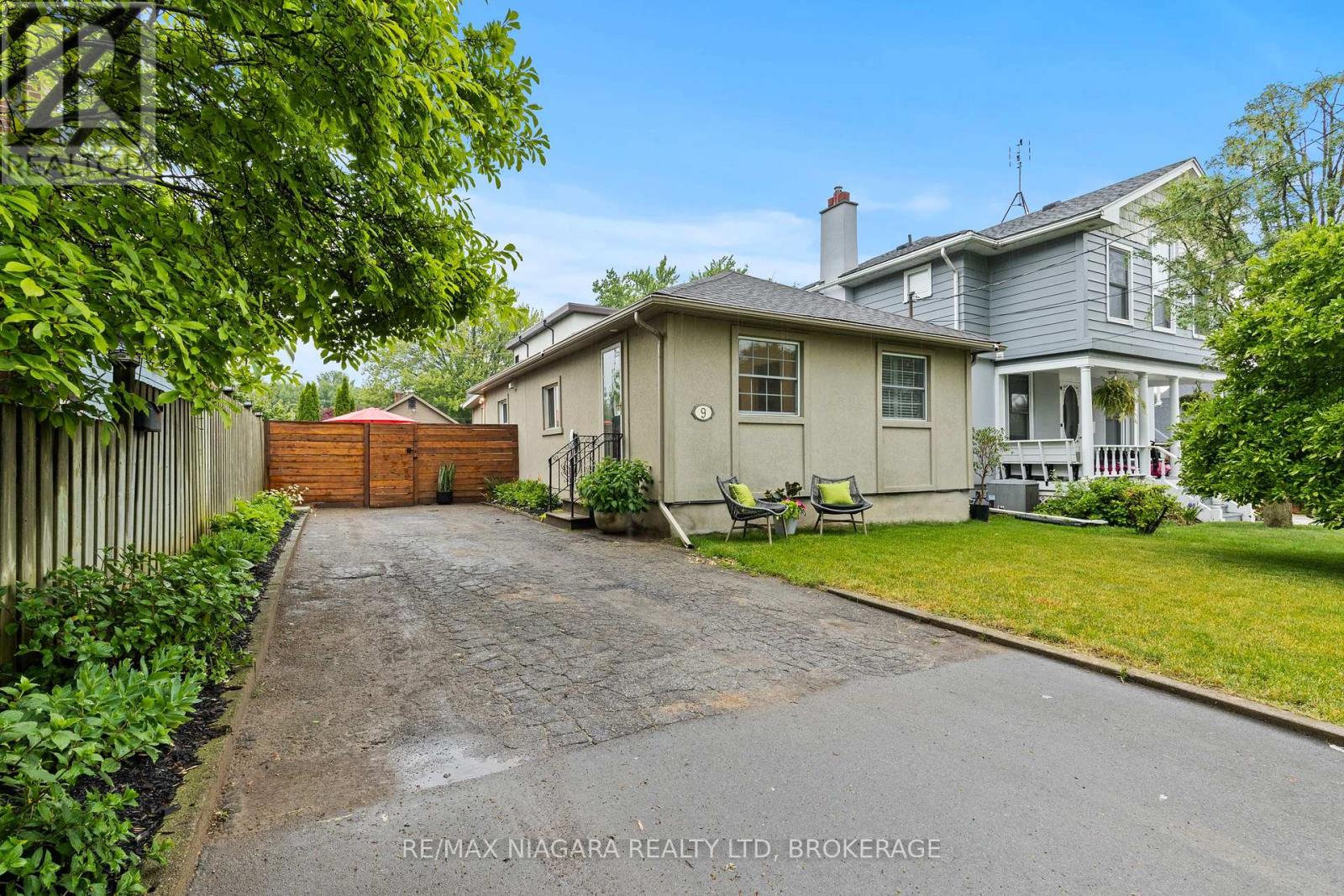 9 Shelley Avenue, St. Catharines (Port Dalhousie), Ontario  L2N 5L4 - Photo 3 - X12506710