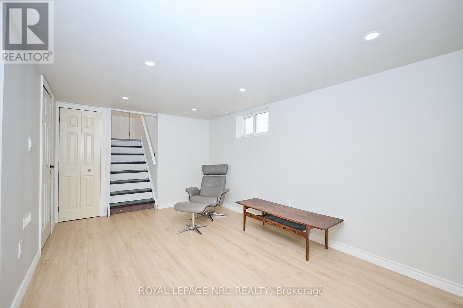 10 Fairburn Avenue, St. Catharines, Ontario  L2T 1B2 - Photo 18 - X12506844