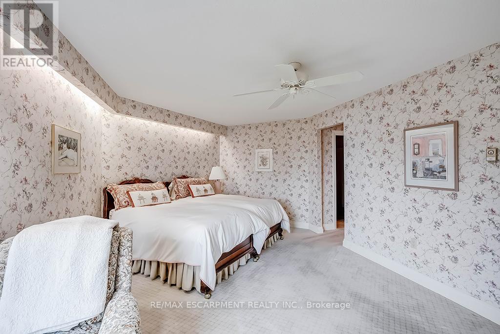 23 - 2220 Lakeshore Road, Burlington, Ontario  L7R 4G7 - Photo 32 - W12181873