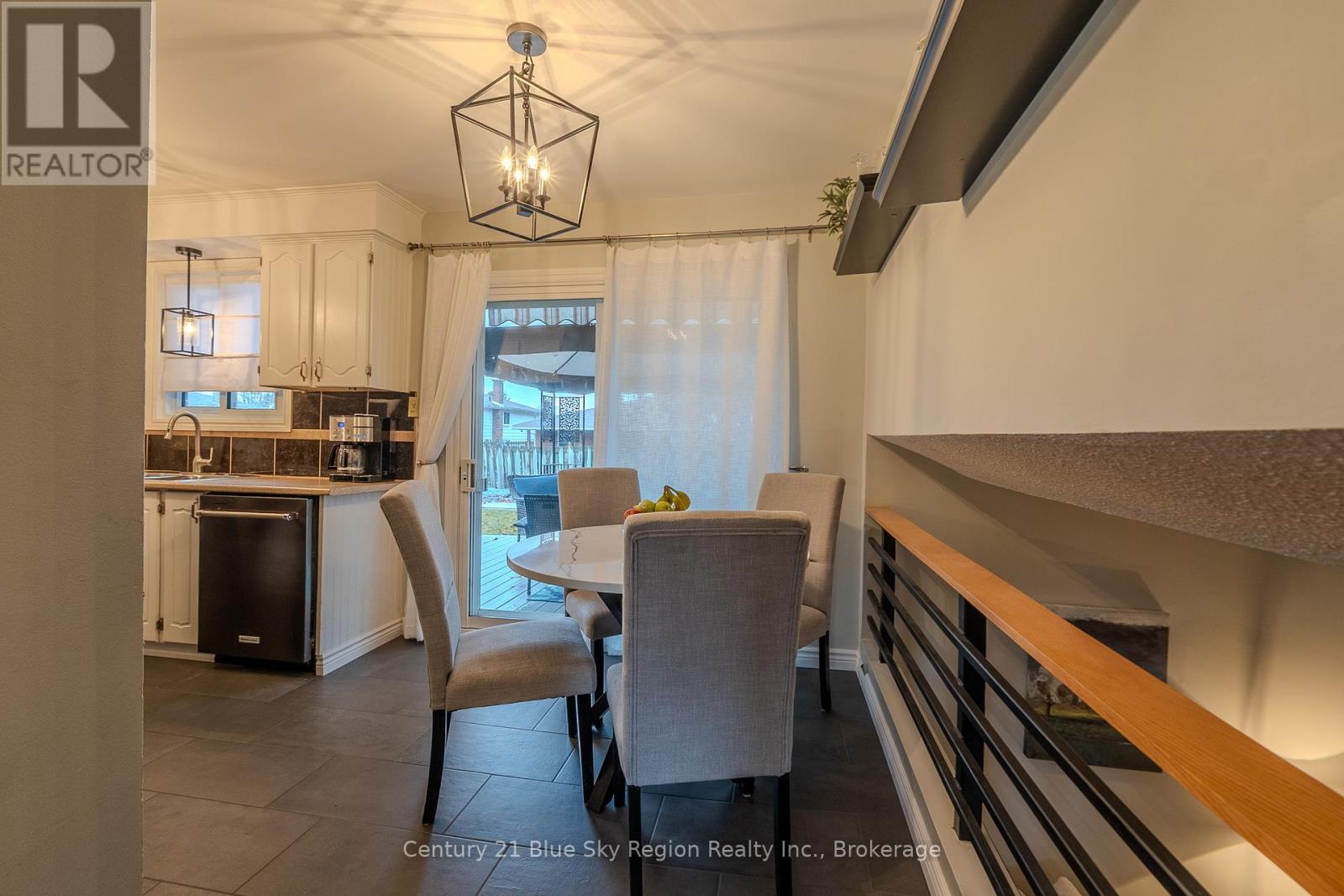 22 Kathryn Crescent, North Bay, Ontario P1B 8P4 - Photo 11 - X12506716